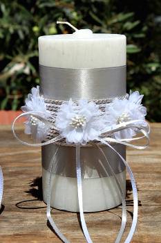 Σαγρέ χειροποίητο κερί με λευκά λουλούδια 8x20 0516144