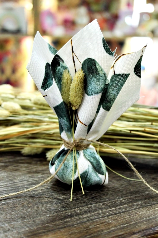 Mπομπονιέρα μαντήλι (377055) εύκαλυπτος και αποξηραμένο φυτό