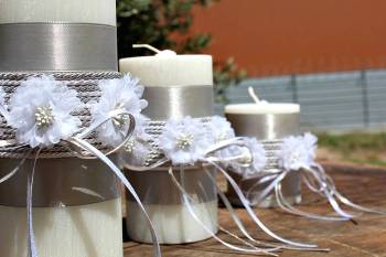 Σαγρέ χειροποίητο κερί με λευκά λουλούδια 8x15 0516144