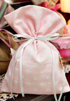 Μπομπονιέρα βάπτισης πουγκί βαμβακερό πουά ροζ λευκό