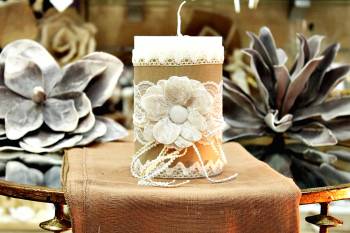 Χειροποίητο διακοσμητικό αρωματικό κερί με λουλούδι από γάζα  10x15cm